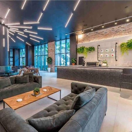 Vibrant Studio Downtown Miami Apartment Exterior photo